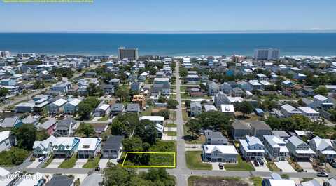 706 S South Carolina Avenue, Carolina Beach, NC 28428