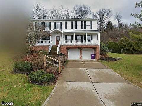 Lynn Ann, NEW KENSINGTON, PA 15068