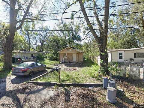 Brewster, JACKSONVILLE, FL 32207