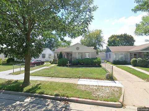 Lawn, MILWAUKEE, WI 53209