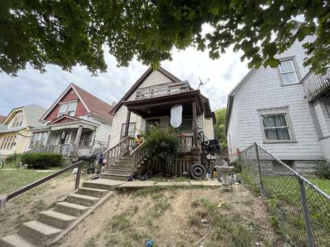 21St, MILWAUKEE, WI 53206