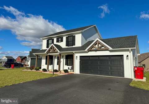 Jelena, SHIPPENSBURG, PA 17257