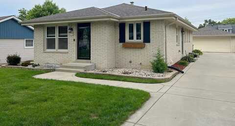 37Th, MILWAUKEE, WI 53221