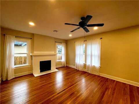 17Th, WACO, TX 76708