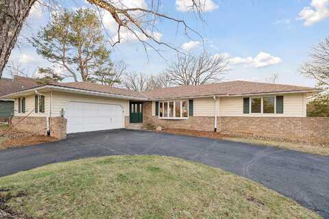 Pineview, MINNEAPOLIS, MN 55442