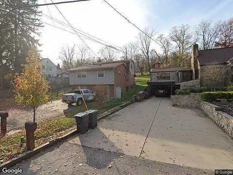 Penhurst Drive, MCKEESPORT, PA 15135