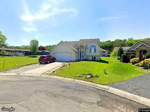 Court, BELLE PLAINE, MN 56011