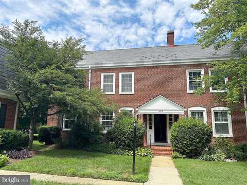 36Th, ARLINGTON, VA 22206