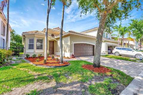 Center Stone, RIVIERA BEACH, FL 33404
