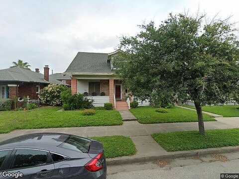 Avenue R 1/2, GALVESTON, TX 77550