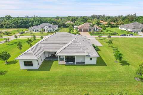 14Th, DAVIE, FL 33325