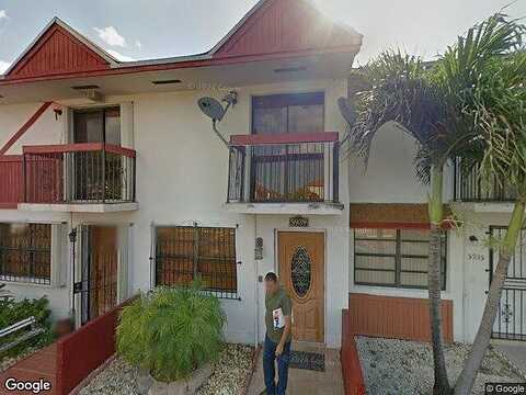 16Th, HIALEAH, FL 33012