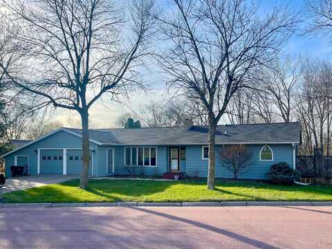 Crestview, REDWOOD FALLS, MN 56283