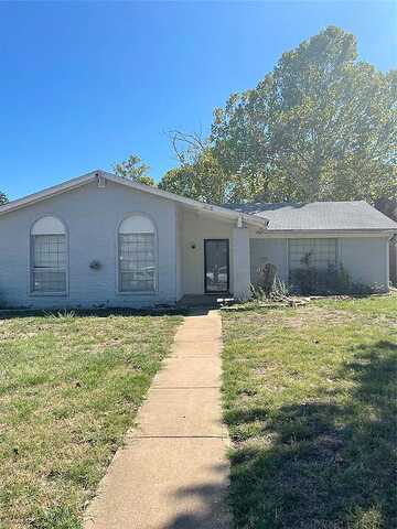 Warwick, GARLAND, TX 75044