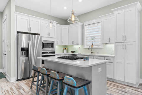 Charming, SANTA ROSA BEACH, FL 32459