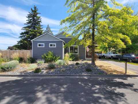 8Th, REDMOND, OR 97756