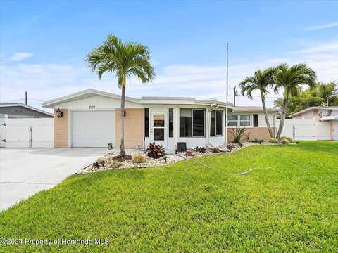 Victoria Lane, Holiday, FL 34691