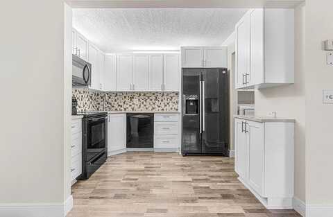 Pine Ridge Circle, Greenacres, FL 33463