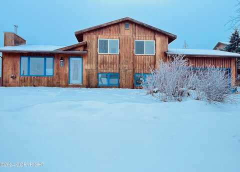 323 W Corral Avenue, Soldotna, AK 99669