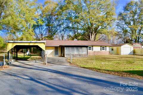 245 Davis Lake Road, Forest City, NC 28043