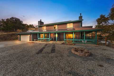 26021 Cumberland Road, Tehachapi, CA 93561