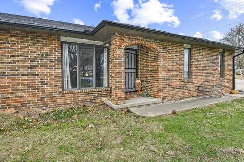 2206 W South Street, Bolivar, MO 65613