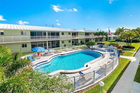 2100 NE 38th St, Lighthouse Point, FL 33064