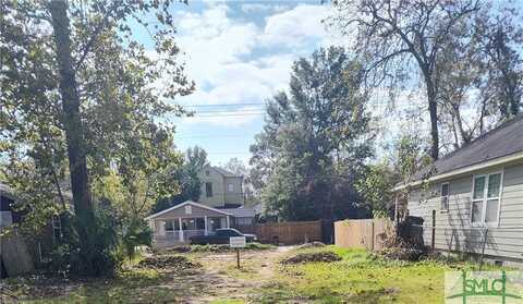 767 E Bolton Lane, Savannah, GA 31401