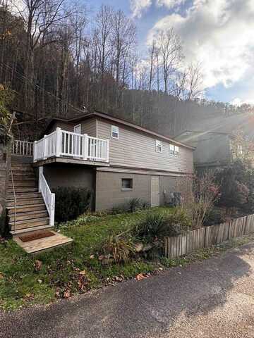 1122 Lee, Grundy, VA 24614