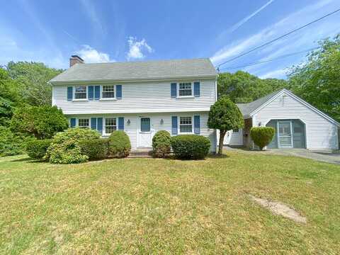 12 Acadia Road, West Yarmouth, MA 02673