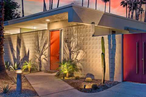 17 Desert Lakes Drive, Palm Springs, CA 92264