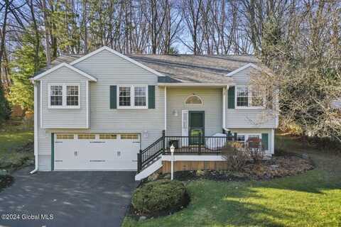 33 Ponderosa Drive, Halfmoon, NY 12065