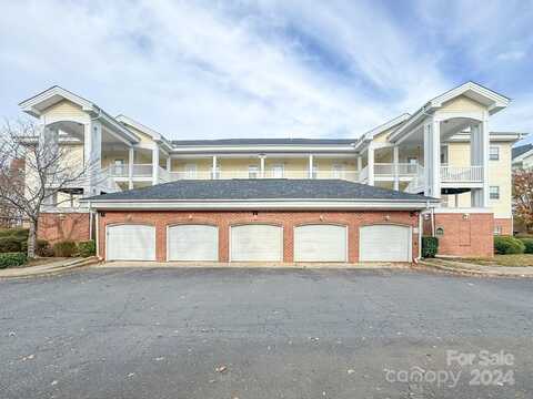 8931 Meadow Vista Road, Charlotte, NC 28213