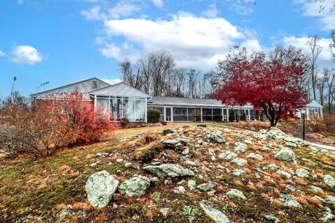 2 Arbor Drive, Brookfield, CT 06804