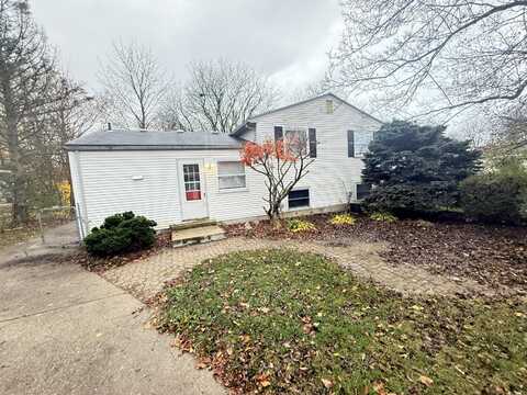 2591 trailwood Drive, Troy, MI 48083