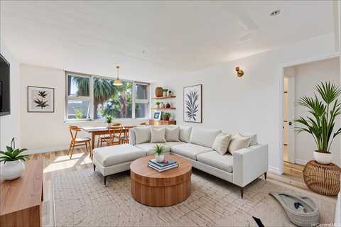 98-1042 Moanalua Road, Aiea, HI 96701