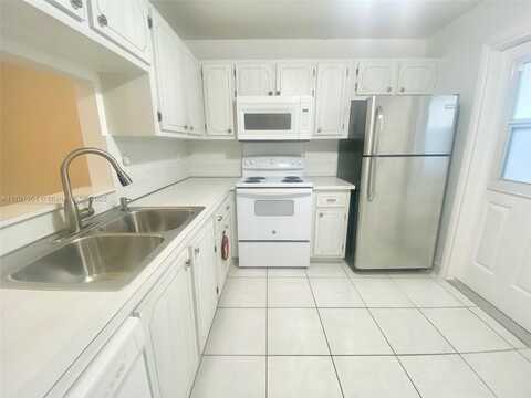 232 NE 12th Ave, Hallandale Beach, FL 33009