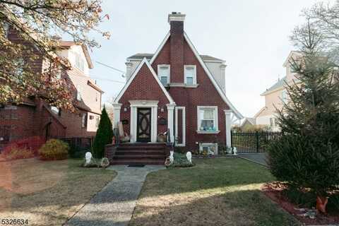 6 Marilyn Pl, Clifton, NJ 07011