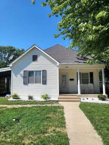 209 Pace Street, Macon, MO 63552