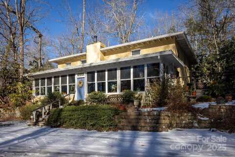 26 Kitazuma Road, Black Mountain, NC 28711