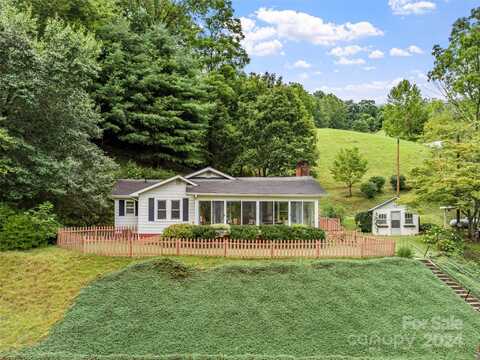 15388 US Hwy 19 Highway W, Green Mountain, NC 28740