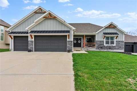 901 FOXGLOVE Lane, Kearney, MO 64060