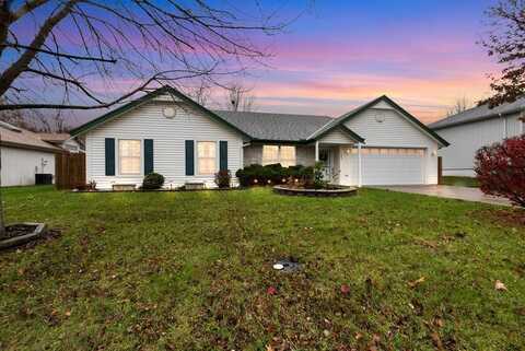 202 Cross Creek Lane, Grain Valley, MO 64029