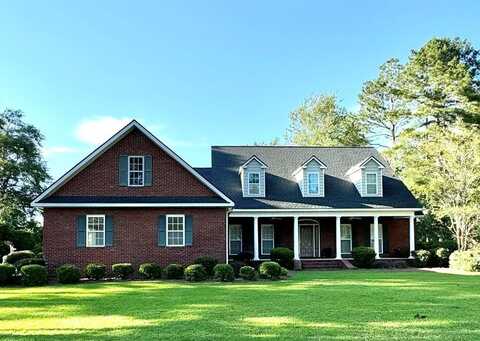 344 Greenwood Dr., Broxton, GA 31519