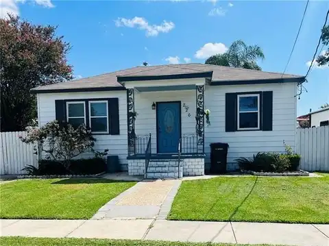 226 CASA CALVO Street, Chalmette, LA 70043