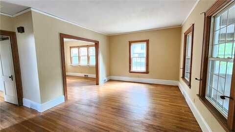 Pleasant, MINNEAPOLIS, MN 55409