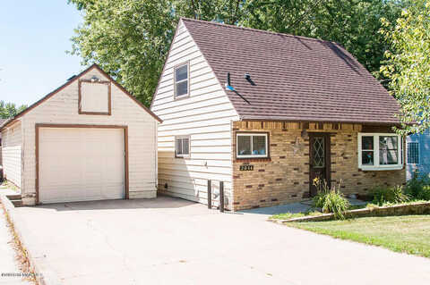 14Th, ROCHESTER, MN 55904