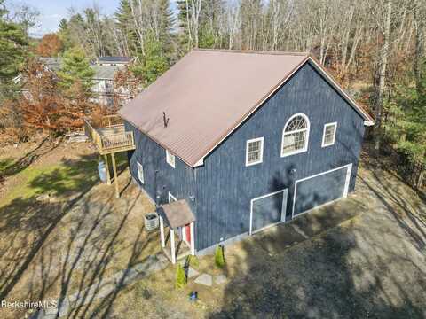 715 Peru Rd, Hinsdale, MA 01235