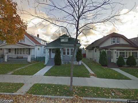 31St, MILWAUKEE, WI 53215