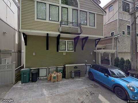 Riviera, SEATTLE, WA 98125